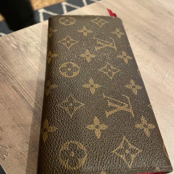 Authentic , with initials . - Picture 8 of 10